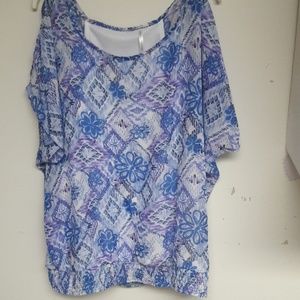 Flowy cold shoulder top